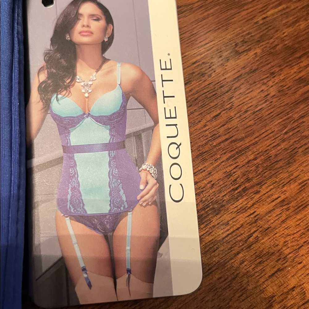 Bustier - Picture 5 of 5